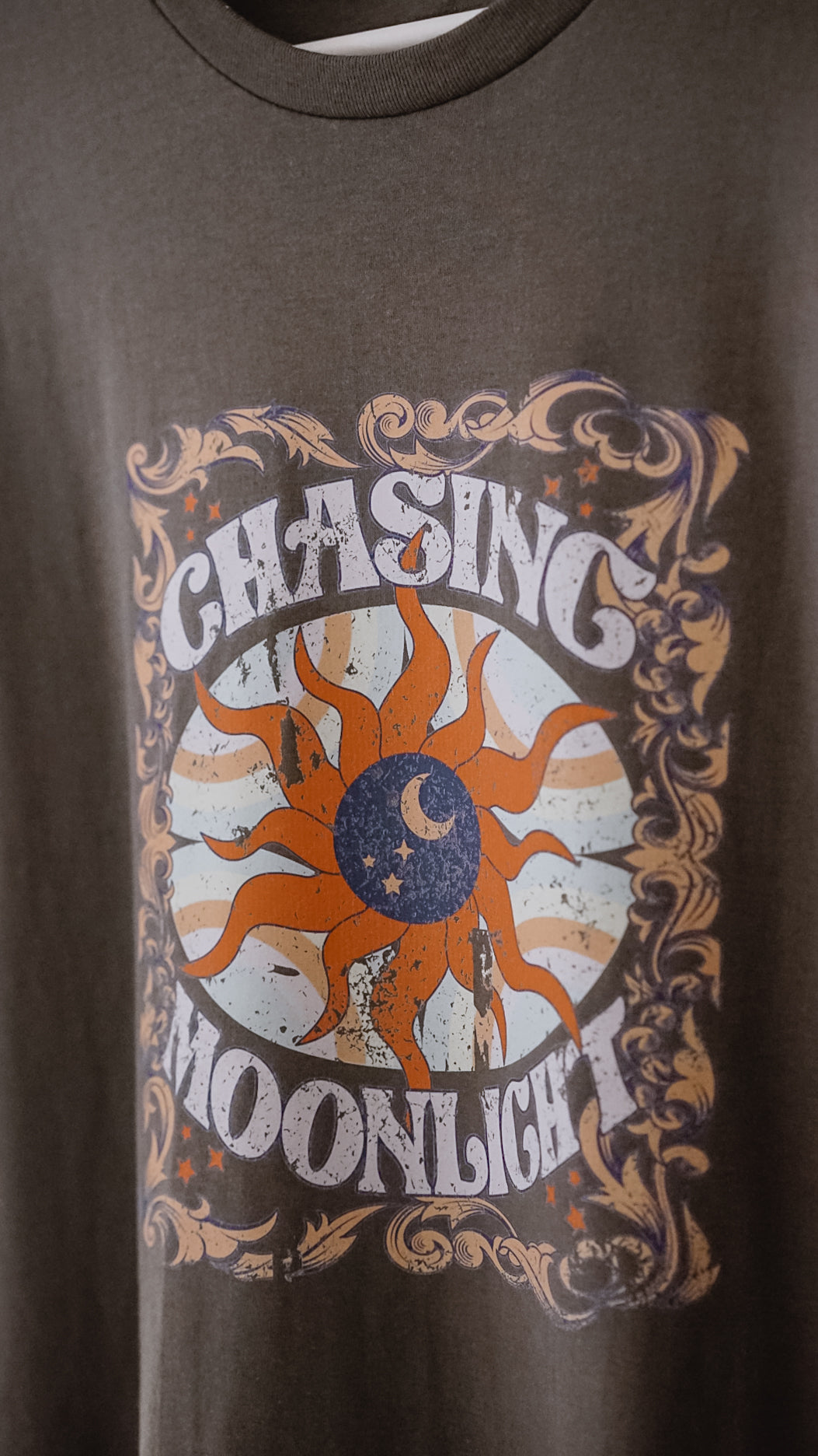 Chasing Moonlight | t-shirt