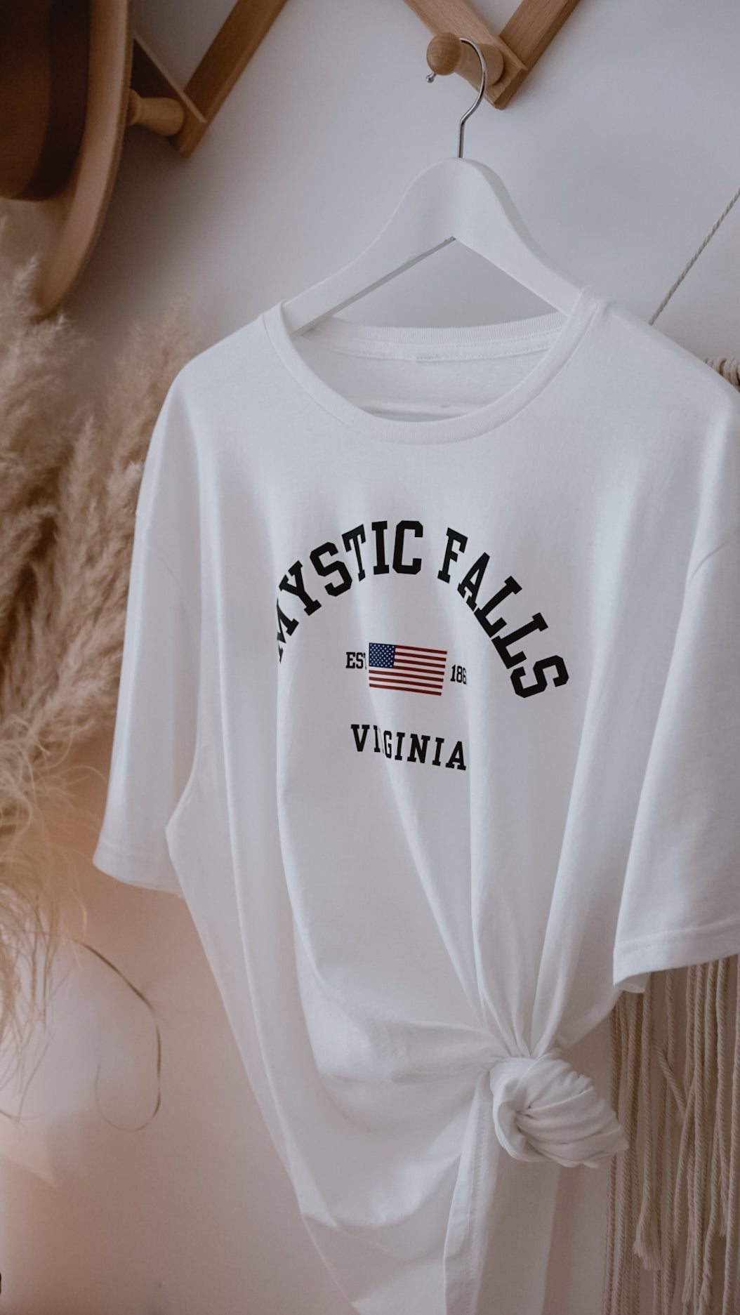 Mystic Falls | t-shirt