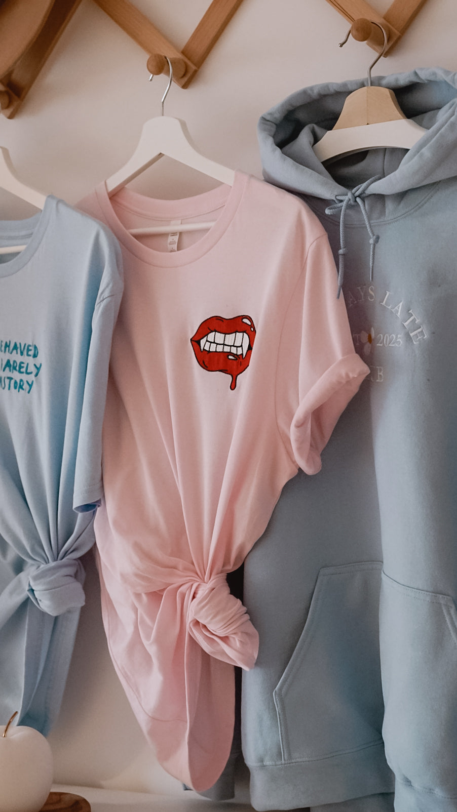 Well behaved | t-shirt