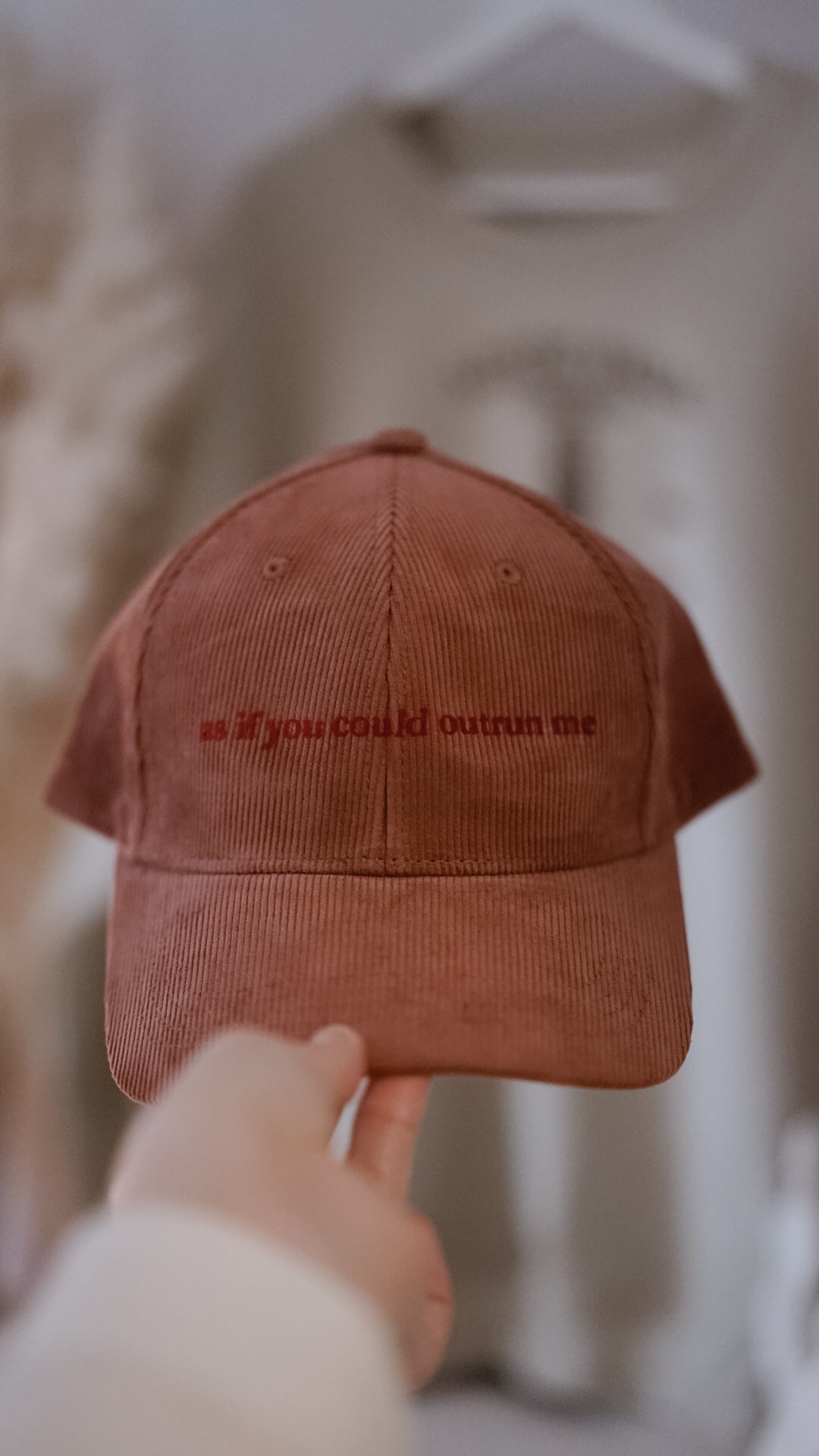 As if you could outrun me | czapka