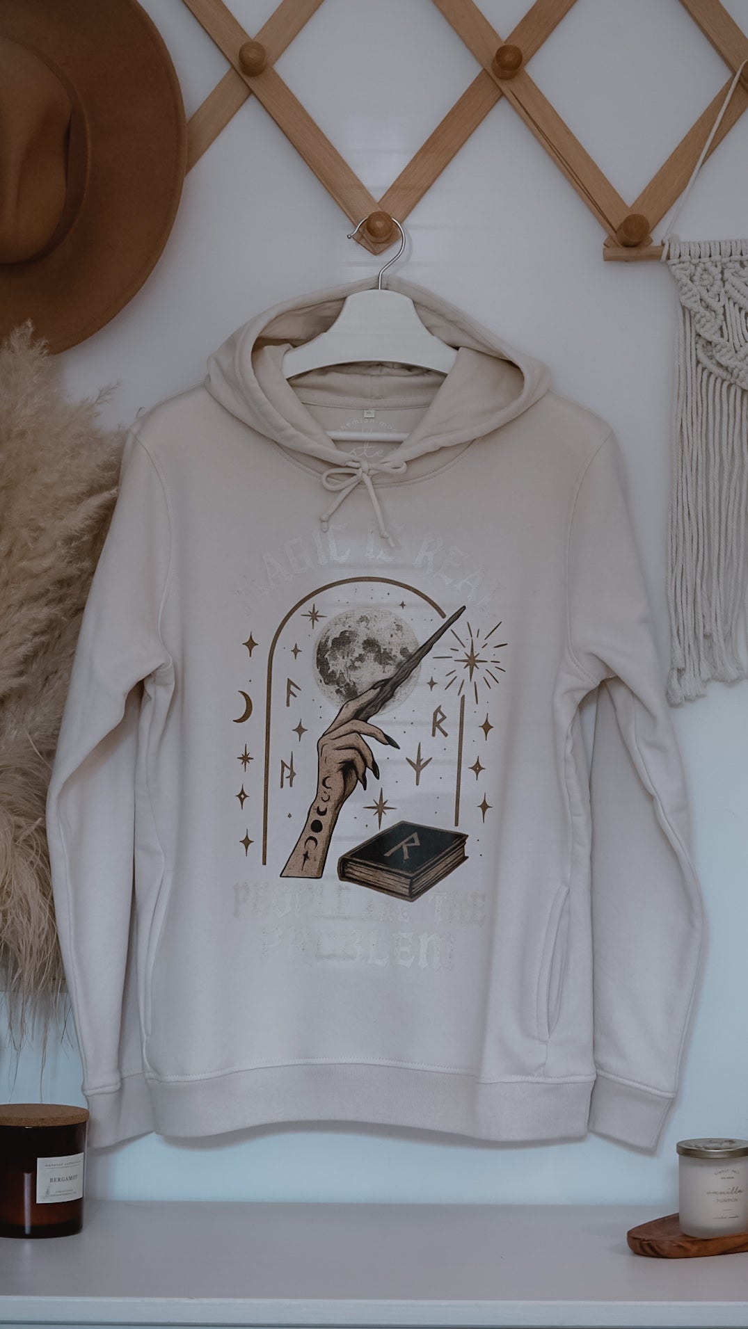 Magic is real | bluza
