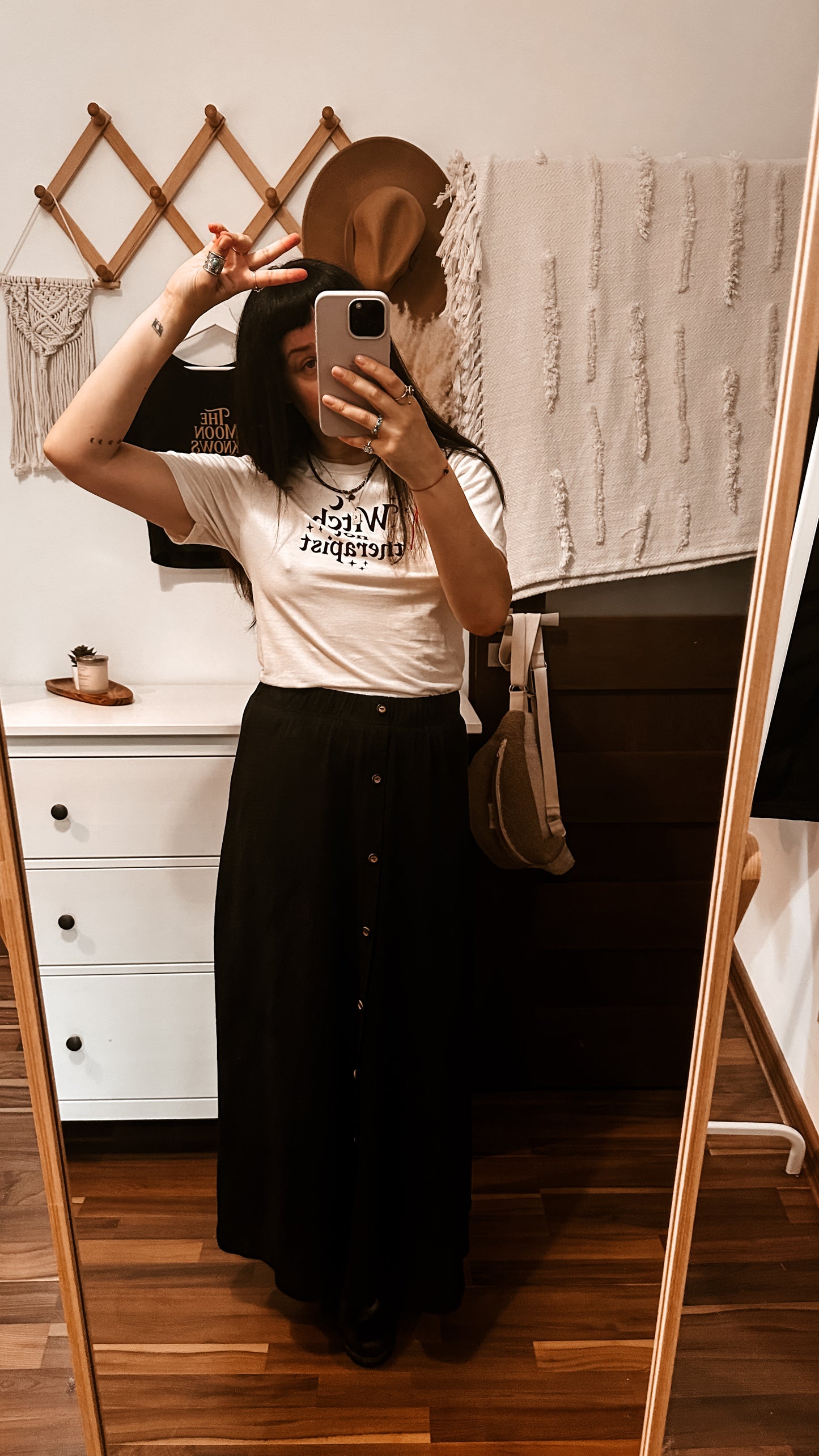 Witch not Therapist | t-shirt