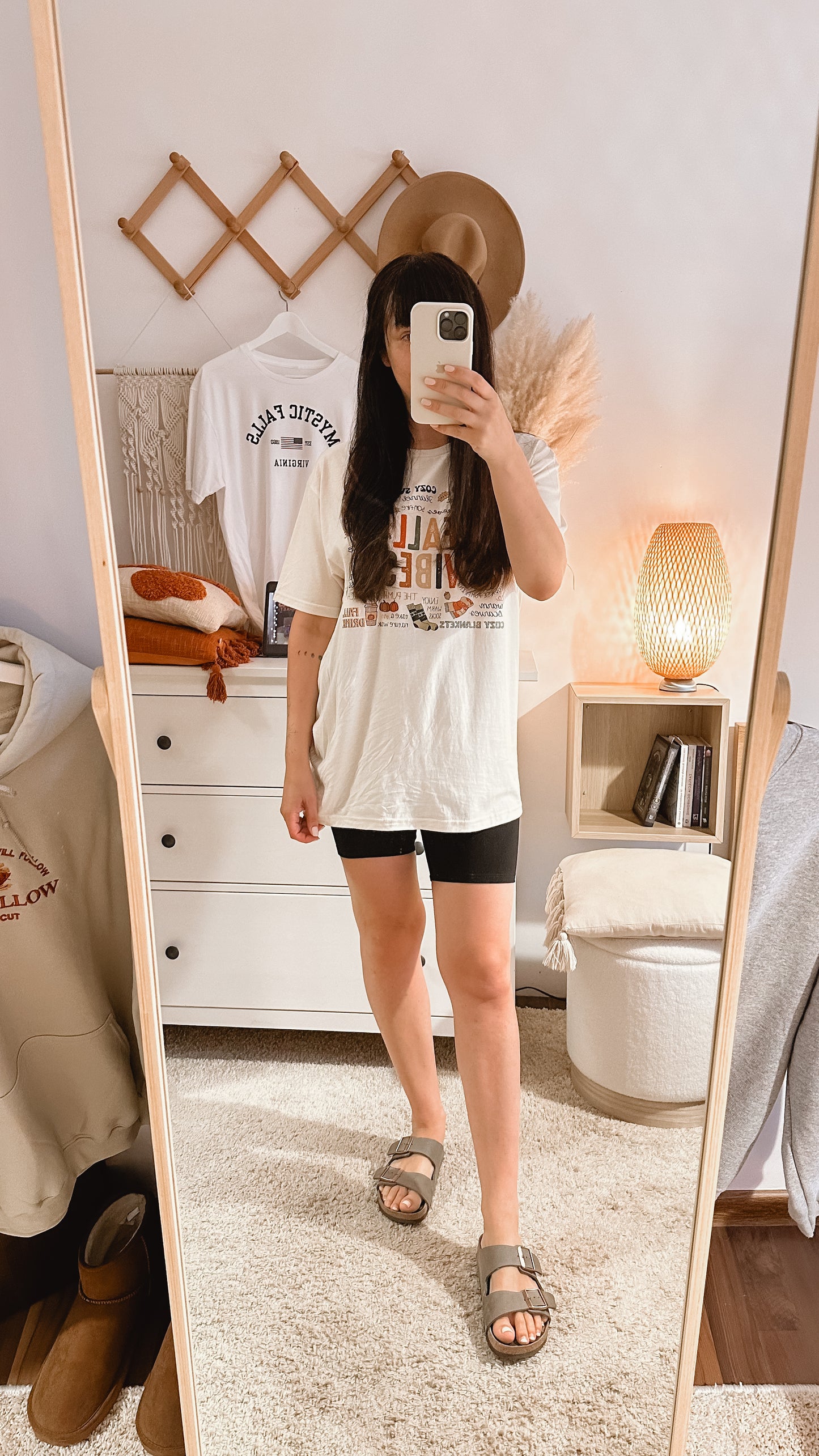 Fall Vibes | t-shirt