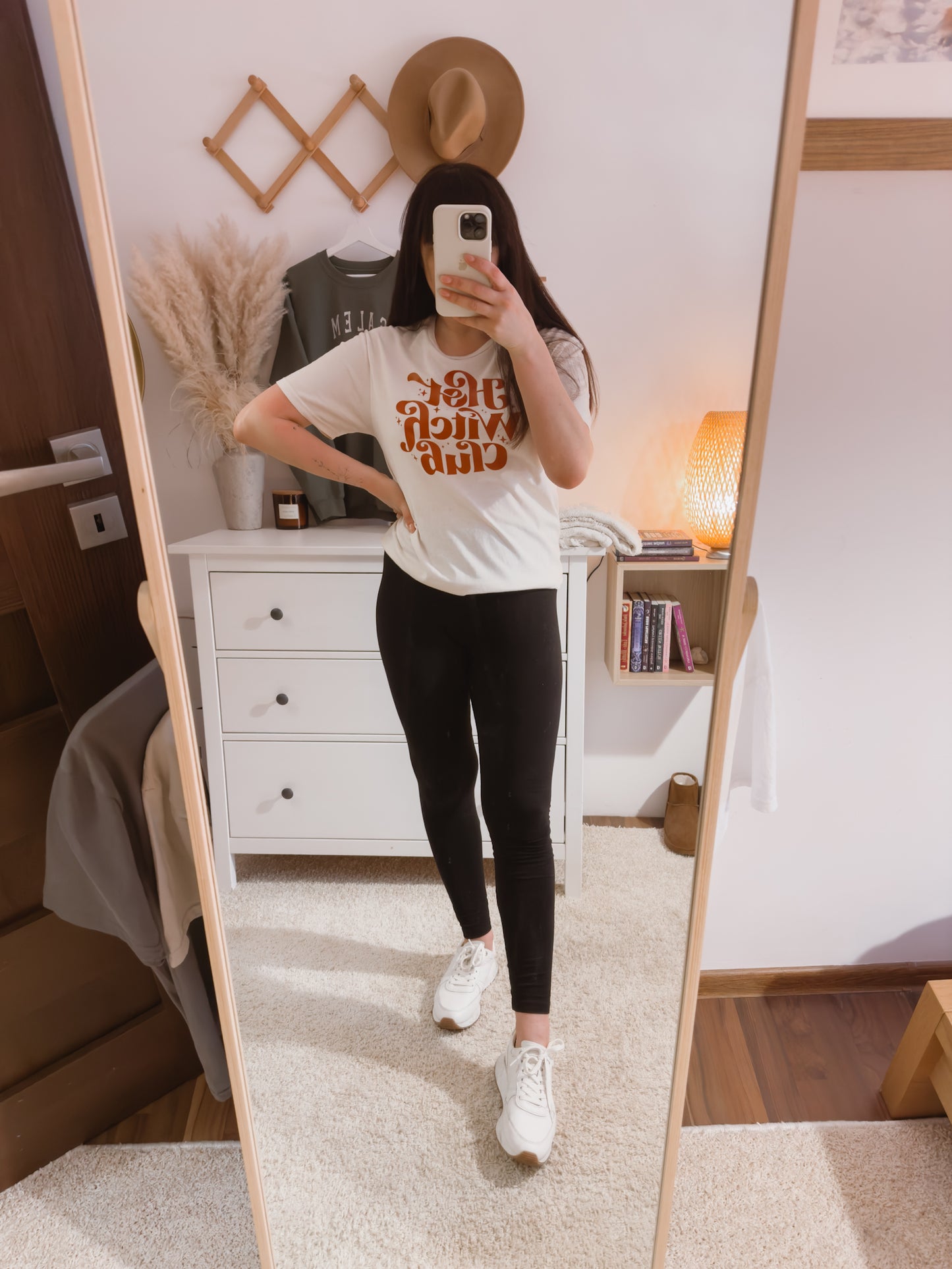 Hot witch | t-shirt