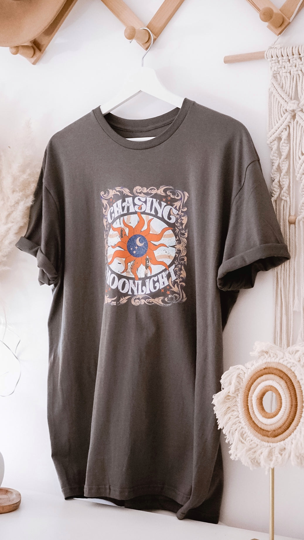 Chasing Moonlight | t-shirt