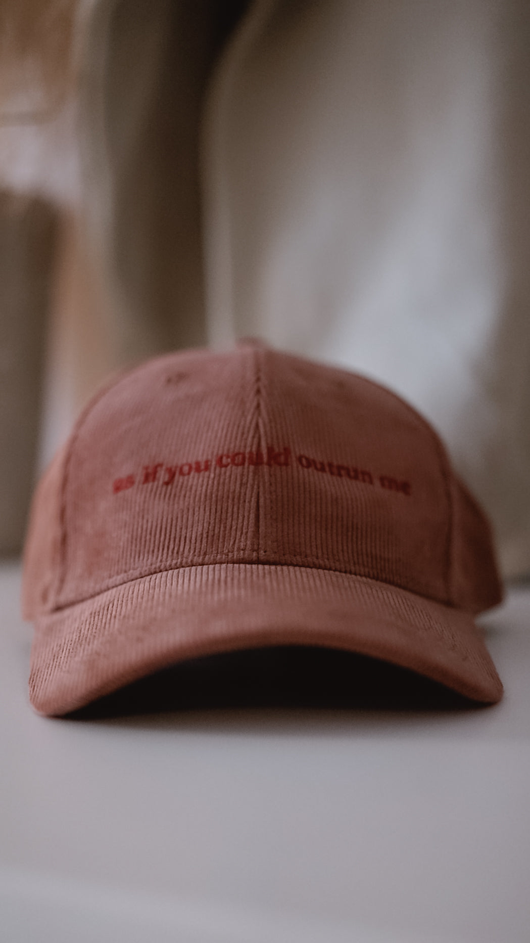 As if you could outrun me | czapka