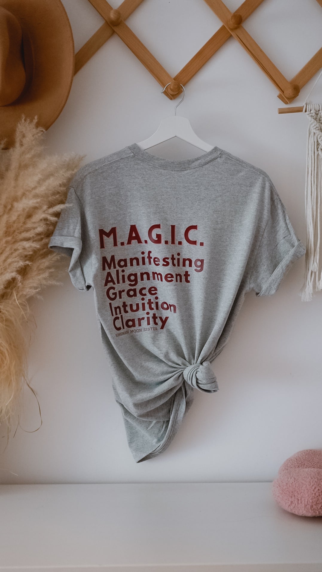 M.A.G.I.C. | t-shirt