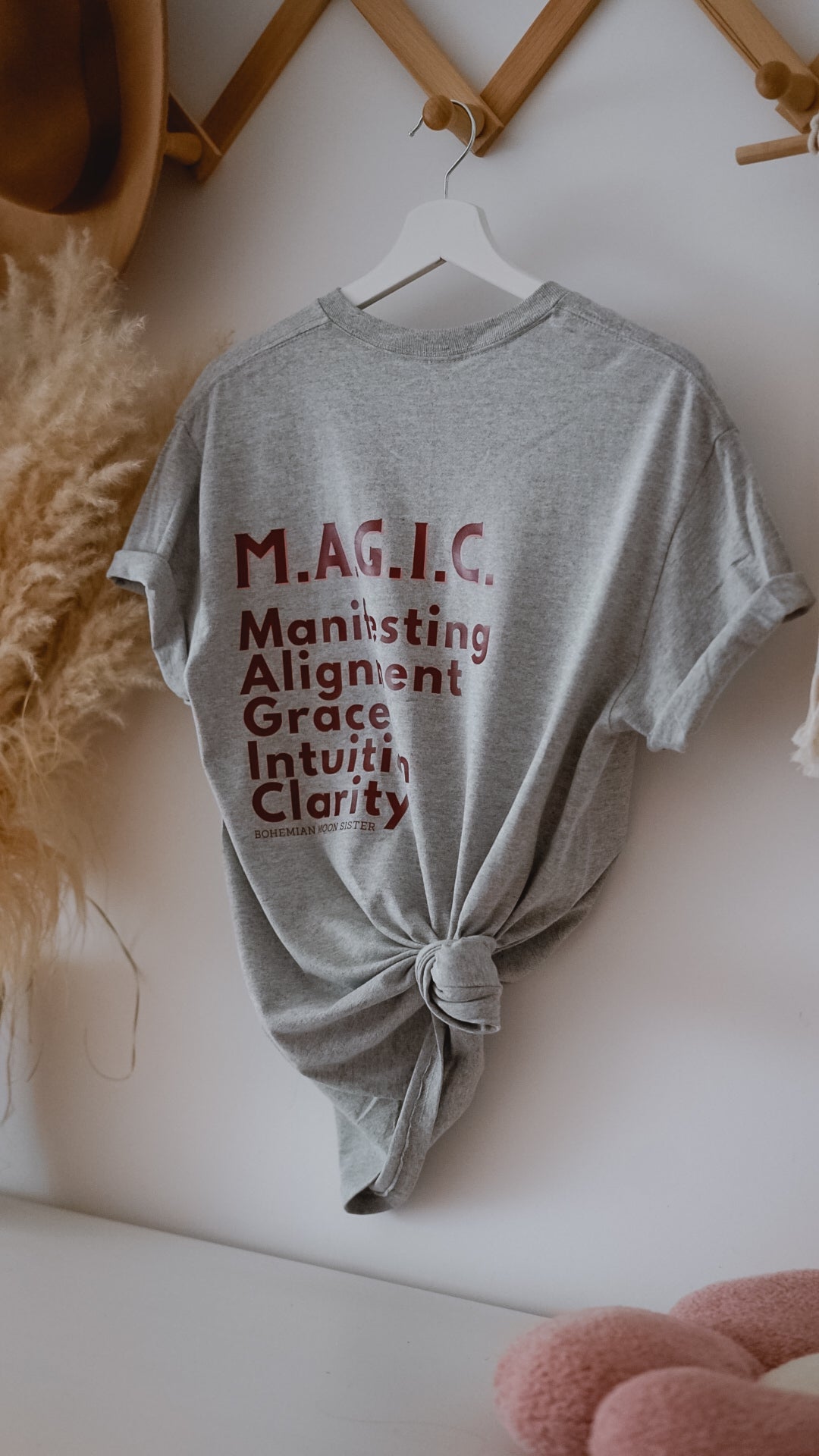 M.A.G.I.C. | t-shirt