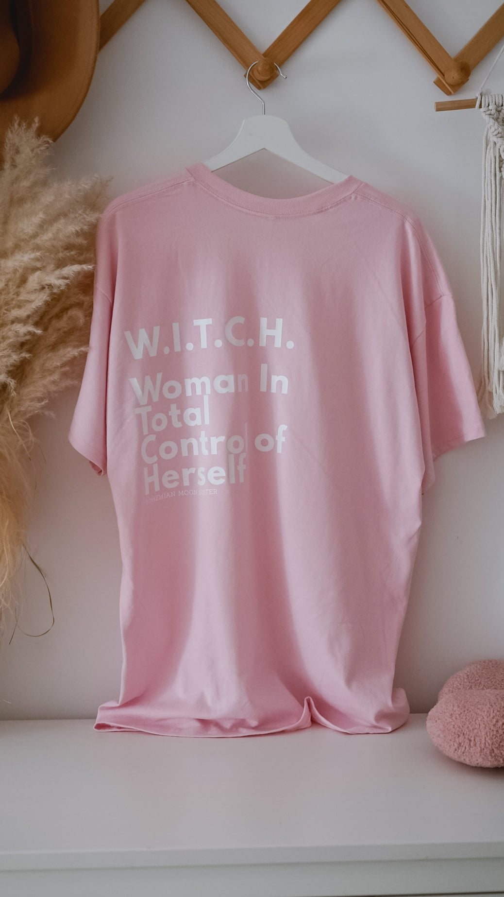 W.T.C.H. | t-shirt