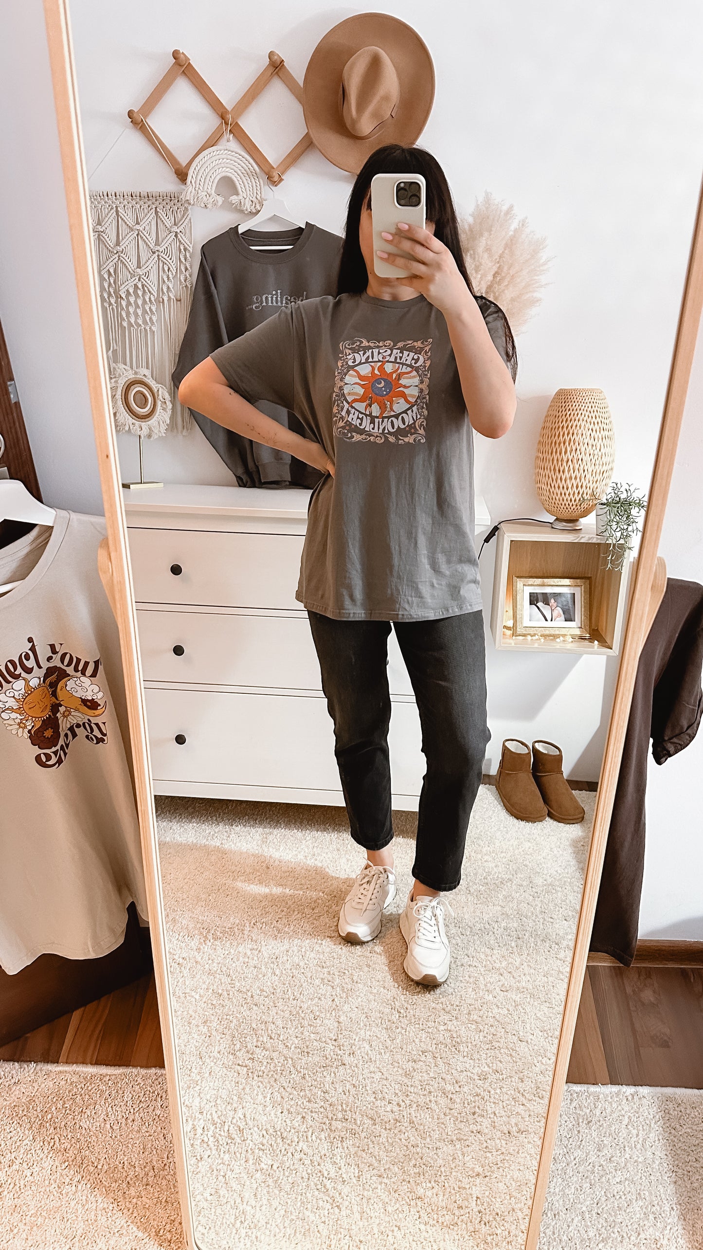 Chasing Moonlight | t-shirt
