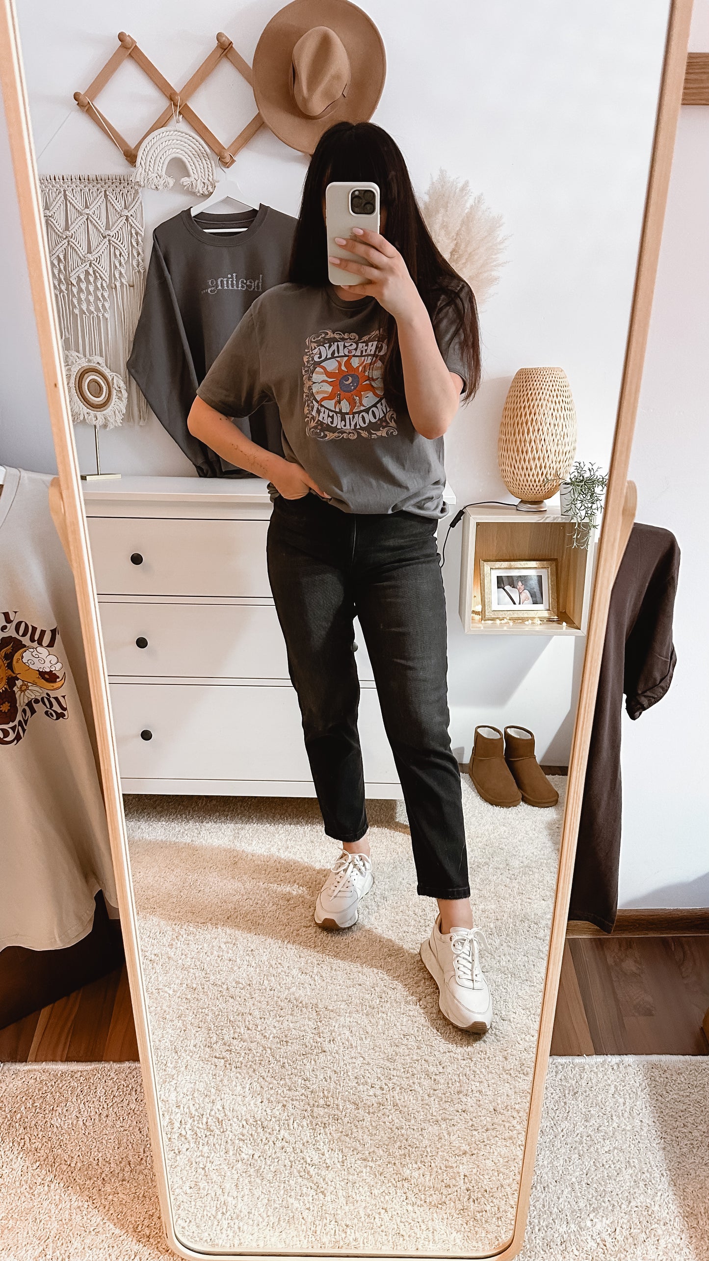 Chasing Moonlight | t-shirt